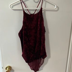 NWT Women’s Saki Silver Velvet Merlot Bodysuit - Size Medium